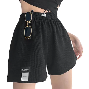 ספורט נשים מכנסיים קצרים בקיץ 2023 ממתק חדש צבע אנטי רוקן מכנסיים קצרים מזדמנים גברת אלסטי המותניים החוף Correndo במכנסיים קצרים.