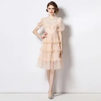 מסלול אופנה יוקרה חרוזים רקמה רשת שמלת קיץ נשים פאף שרוול אלגנטי תחרה מדורגות מסיבה Vestidos N6835